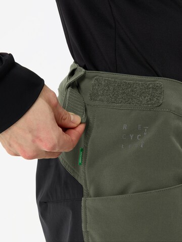 VAUDE Regular Outdoorbroek in Groen
