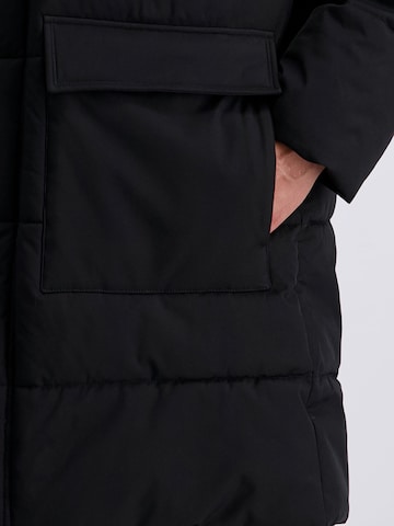 Veste d’hiver PIERRE CARDIN en noir
