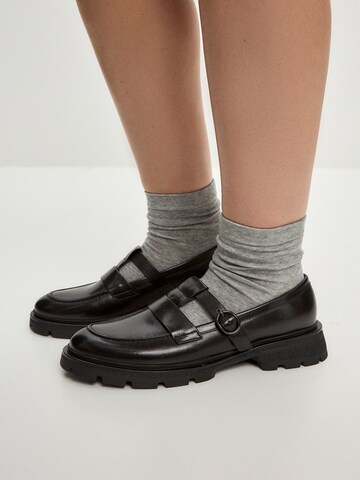 CESARE GASPARI - Sapato Slip-on em preto