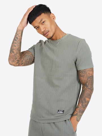 BRAVE SOUL Bluser & t-shirts i grøn: forside