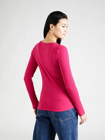 GAP Shirt in Red