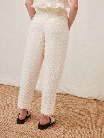 LeGer by Lena Gercke Tapered Pleat-Front Pants 'Dulcie' in White