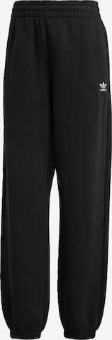 ADIDAS ORIGINALS - Tapered Pantalón 'Essentials Fleece' en negro: frente