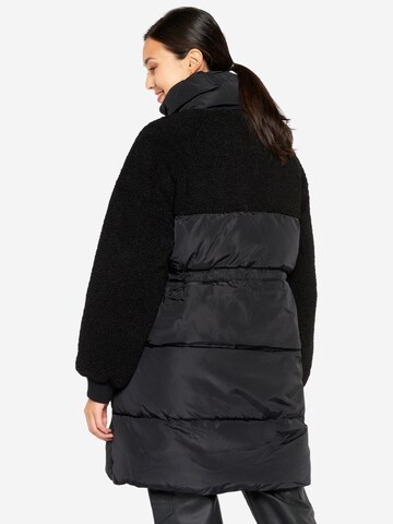 LolaLiza Winterjacke in Schwarz