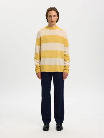 SELECTED - Jersey en amarillo