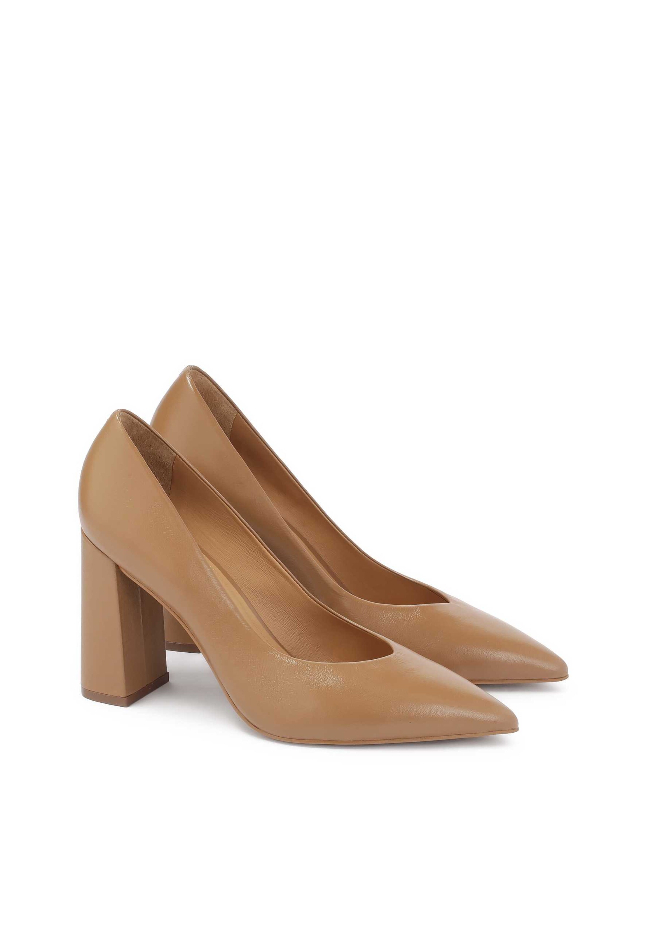 Kazar Pumps in Brown