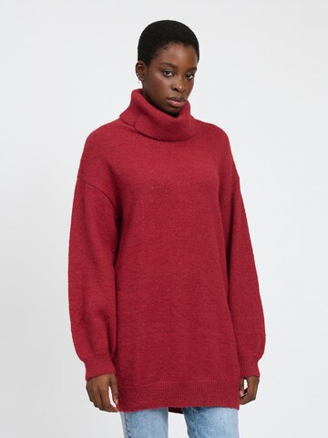 Influencer Pullover in Rot: Vorderseite