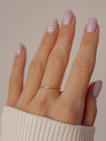 Anello 'Slim Band' di Hey Happiness in oro