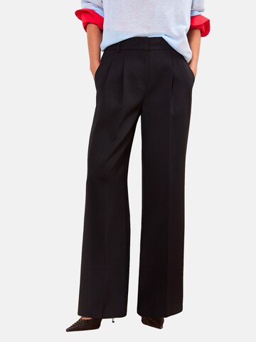 Lipsy Trousers in Black: front