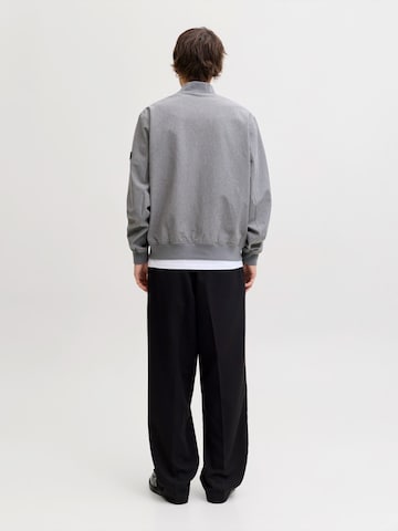 Geacă de primăvară-toamnă 'JPRBLAASPEN' de la JACK & JONES pe gri