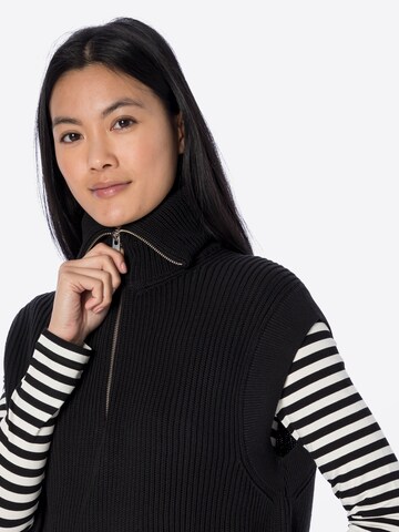 ARMEDANGELS Sweter w kolorze czarny