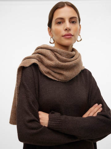 VERO MODA - Cachecóis em castanho: frente