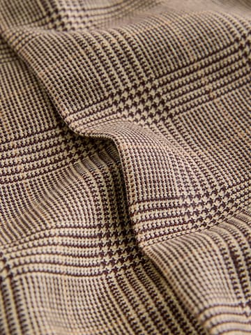 Tapered Pantaloni con piega frontale di Next in marrone