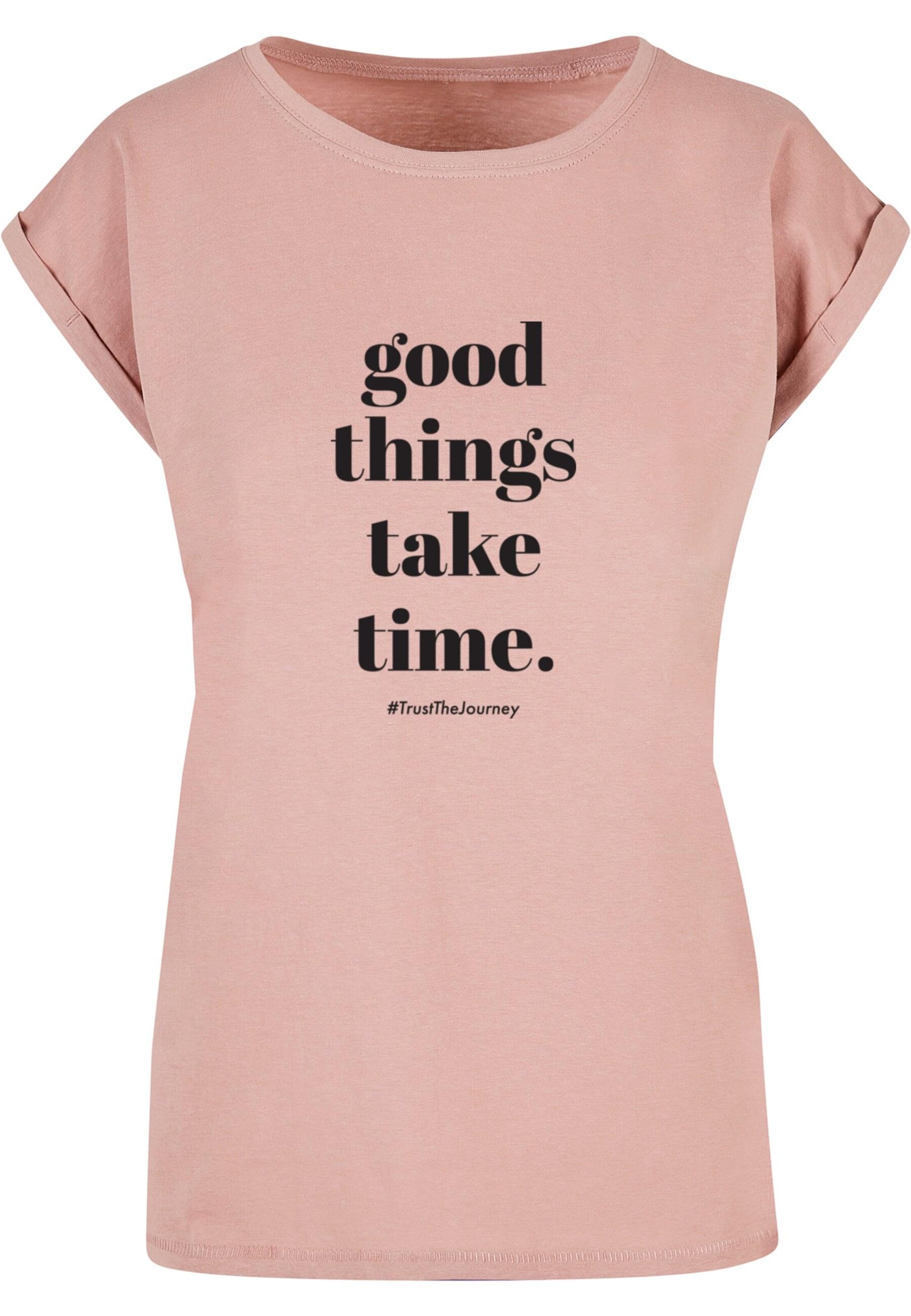 T-shirt 'Good Things Take Time' Merchcode en rose : devant
