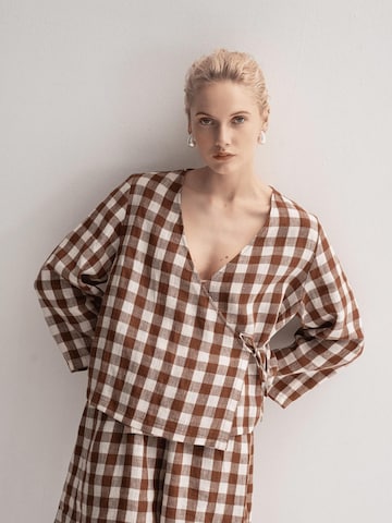 AmourLinen Blouse 'Adele' in Brown