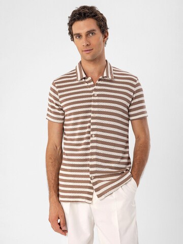 Slim fit Camicia di Antioch in marrone