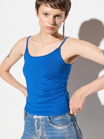 Haut No Matter What en bleu