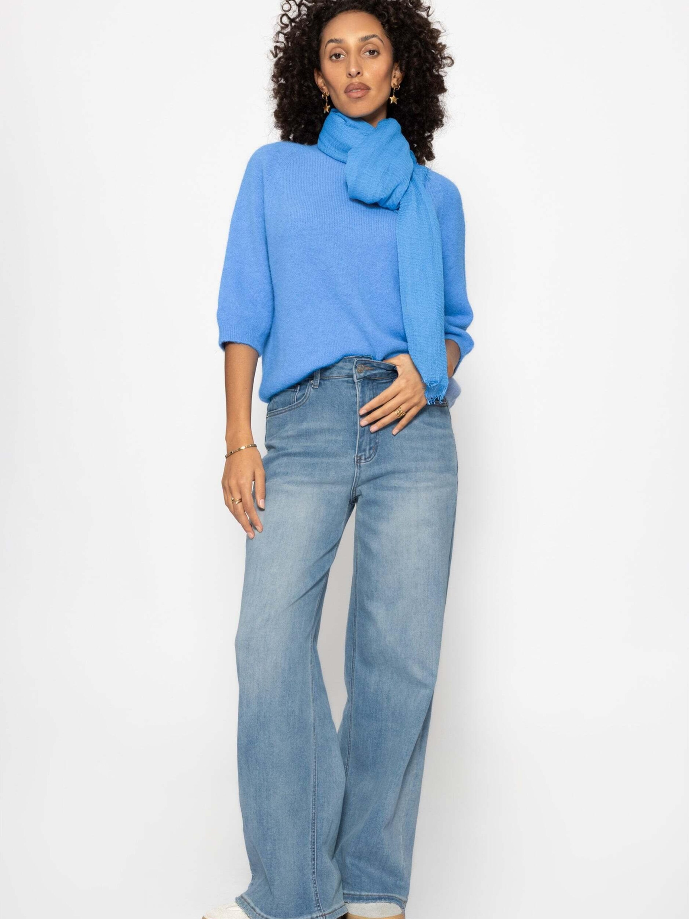 SASSYCLASSY Sweater in Blue