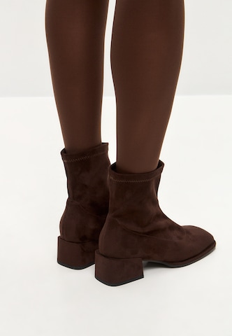 CESARE GASPARI Ankle Boots in Braun