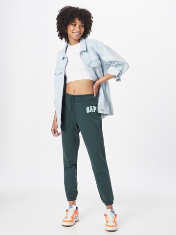 Tapered Pantaloni di GAP in verde