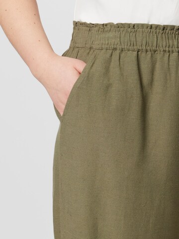 Regular Pantalon 'Billie' ONLY Carmakoma en vert