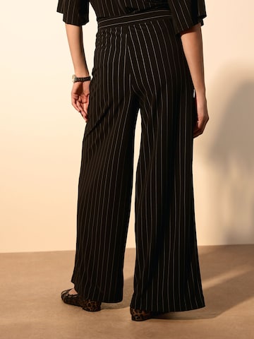 Next Wide leg Trousers in Black