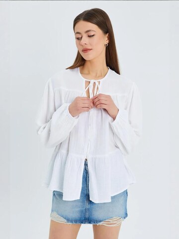 MixRay - Blusa em branco