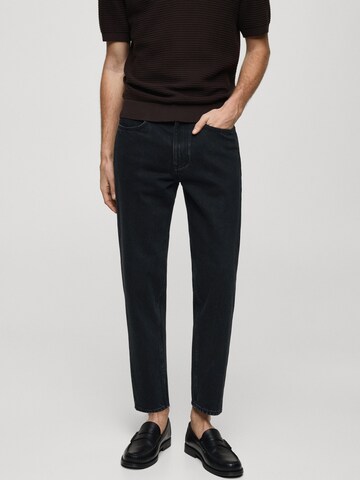 MANGO MAN Tapered Jeans 'Sammy' in Black: front