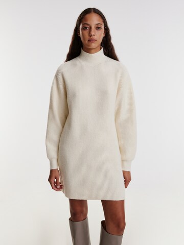 EDITED Knit dress 'Eske' in White: front