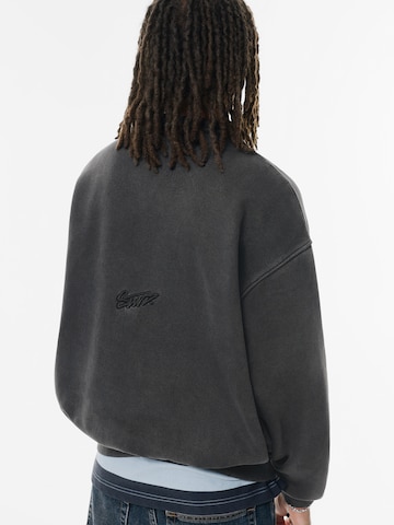 Sweat-shirt 'STWD' Pull&Bear en noir : devant