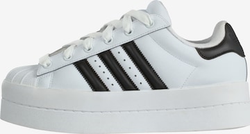 Baskets basses 'Superstar' ADIDAS ORIGINALS en blanc : devant