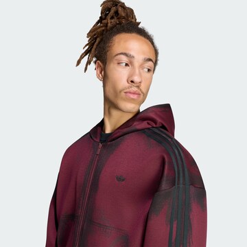 ADIDAS ORIGINALS - Sudadera con cremallera 'Adilenium 6' en rojo