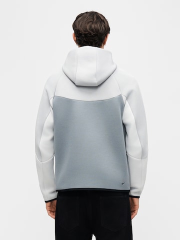 Nike Sportswear Sweatjakke 'TECH FLEECE' i grå