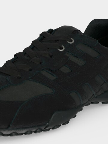 Sneaker bassa 'UOMO SNAKE K' di GEOX in nero
