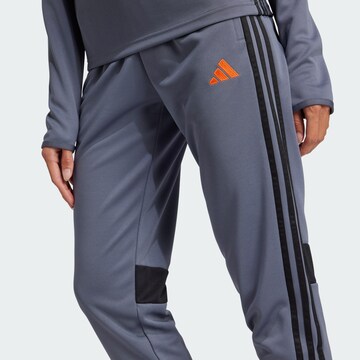 ADIDAS PERFORMANCE Slimfit Sporthose 'Tiro 25 Essentials' in Grau