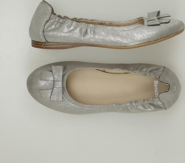 BENCH Flats & Loafers in 35 in Silver: front