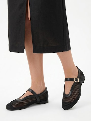 Maciejka Ballerina '06939-01/00-0' in Black