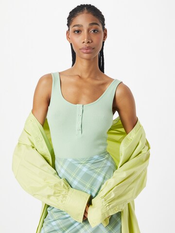 PIECES Topp 'KITTE', värv roheline: eest vaates