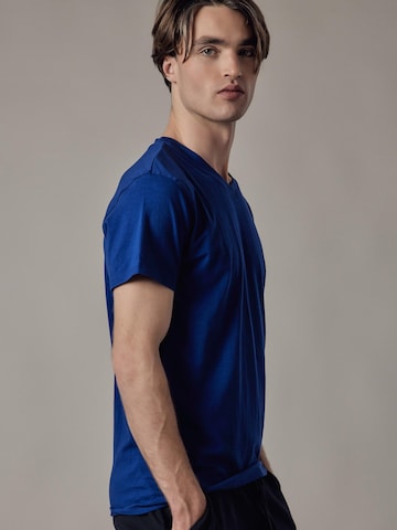 Maglietta di OWN Off With Nature in blu