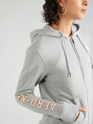 AÉROPOSTALE Sweatjacke in Grau