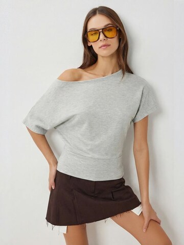 Camicia da donna di Happiness İstanbul in grigio: frontale