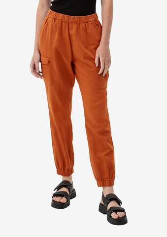 Regular Pantalon cargo QS en orange : devant