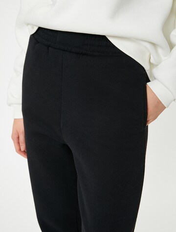 Koton Tapered Pants in Black