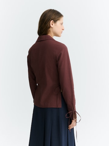 Thinking MU Blouse 'Lenie' in Rood: zijkant