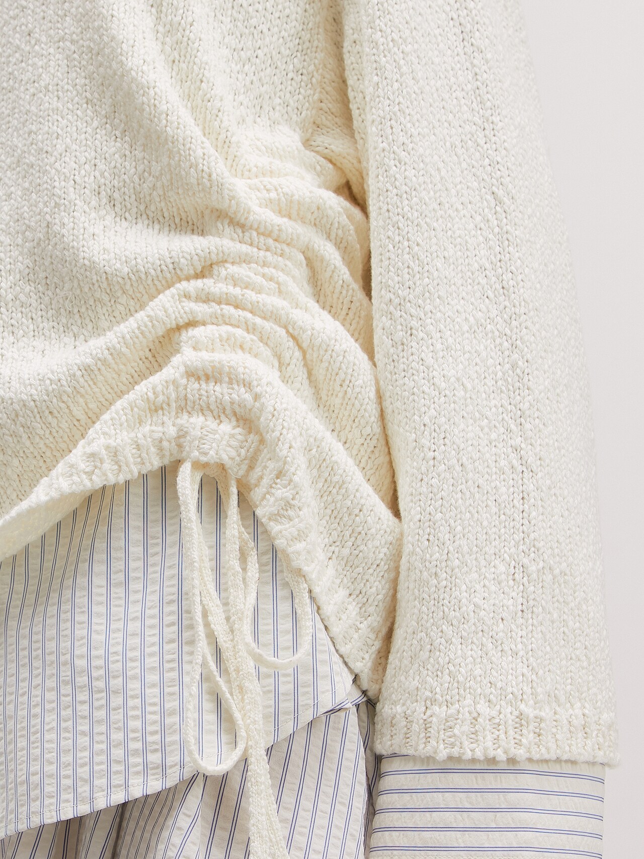 EDITED Pullover 'Chelsea' creme