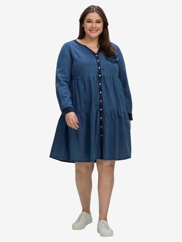 SHEEGO Shirt dress in Blue: front