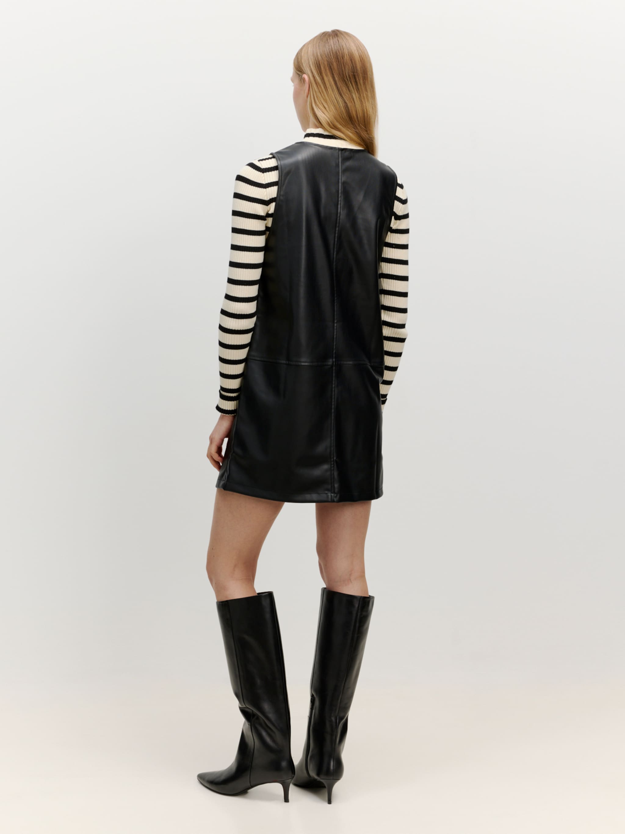 EDITED Produits Robe 'Xristina' noir