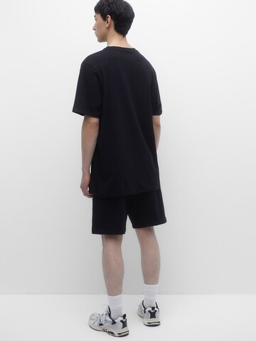 Pull&Bear Loosefit Shorts in Schwarz