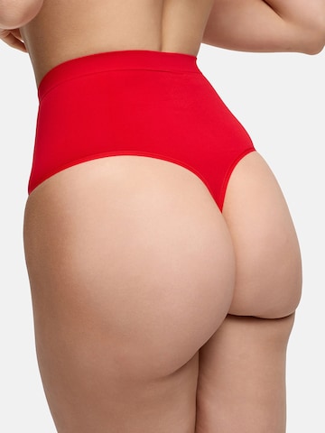 cfab (formerly creamy fabrics) String‌‌‌‌‌‌ in Rot