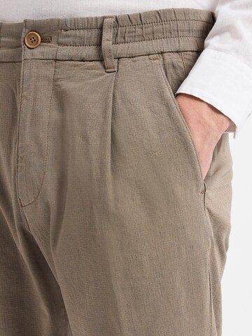 DRYKORN Slimfit Broek ' Chasy ' in Beige